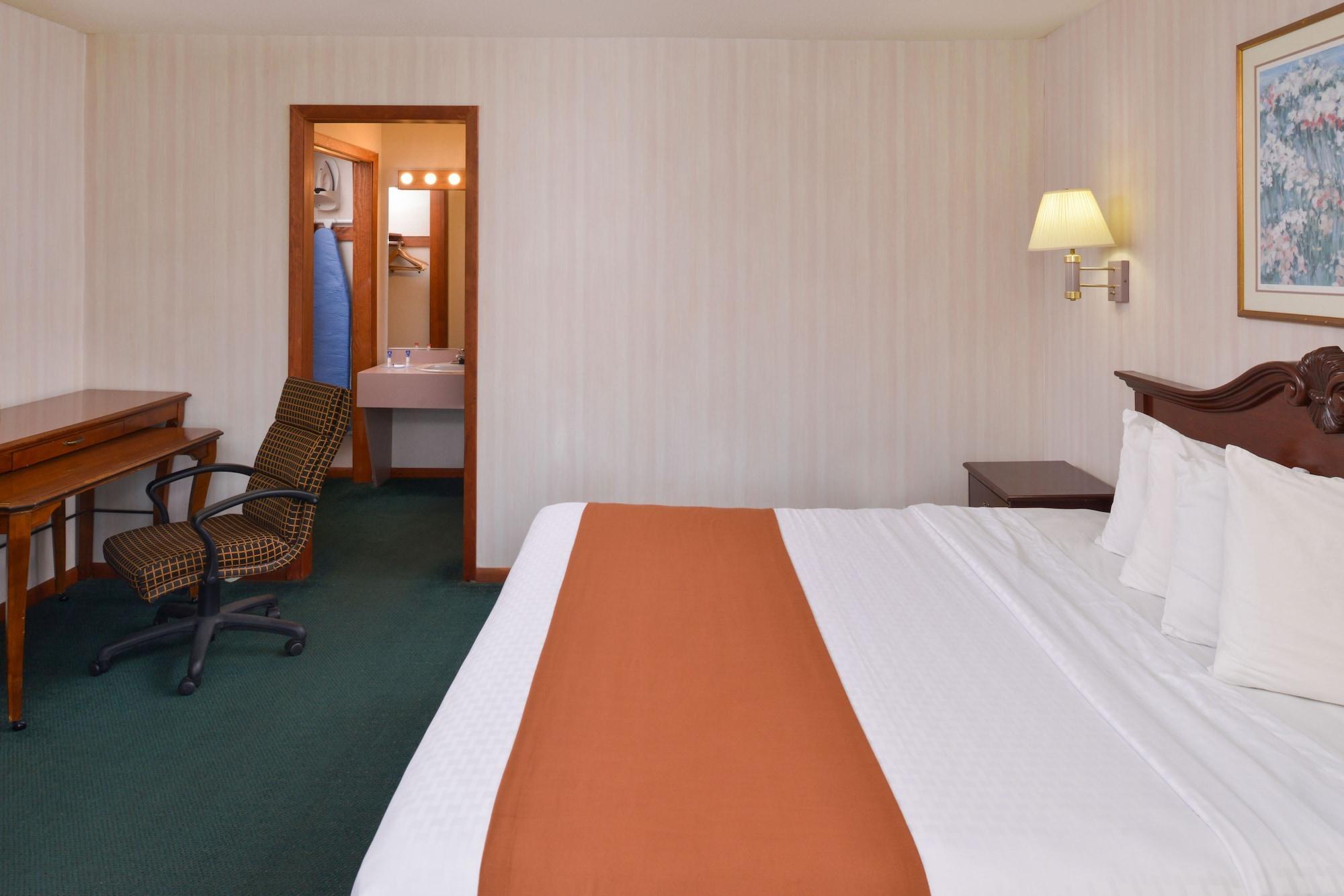 Americas Best Value Inn Plattsburgh Buitenkant foto