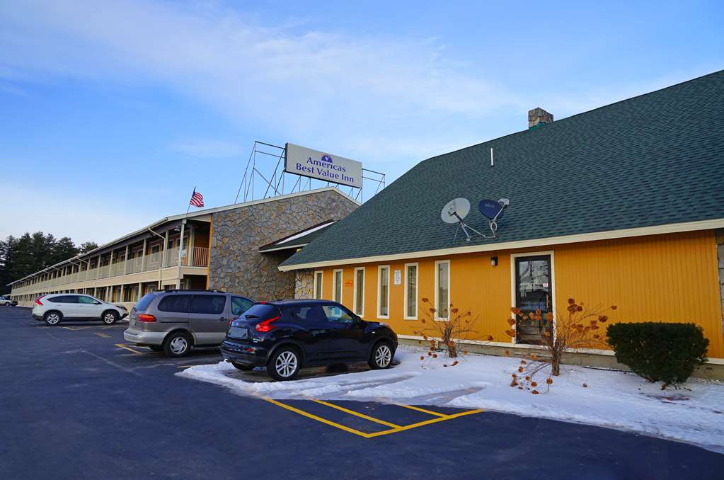Americas Best Value Inn Plattsburgh Buitenkant foto